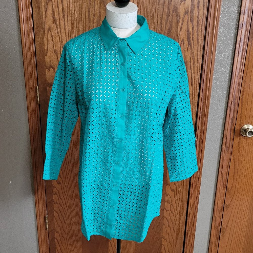 Isaac Mizrahi Live! Eyelet button down shirt